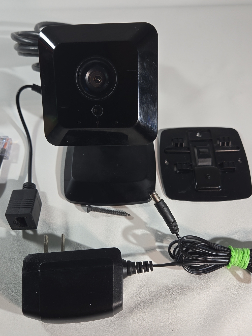 Outdoor Security Camera Day & Night (Rogers)